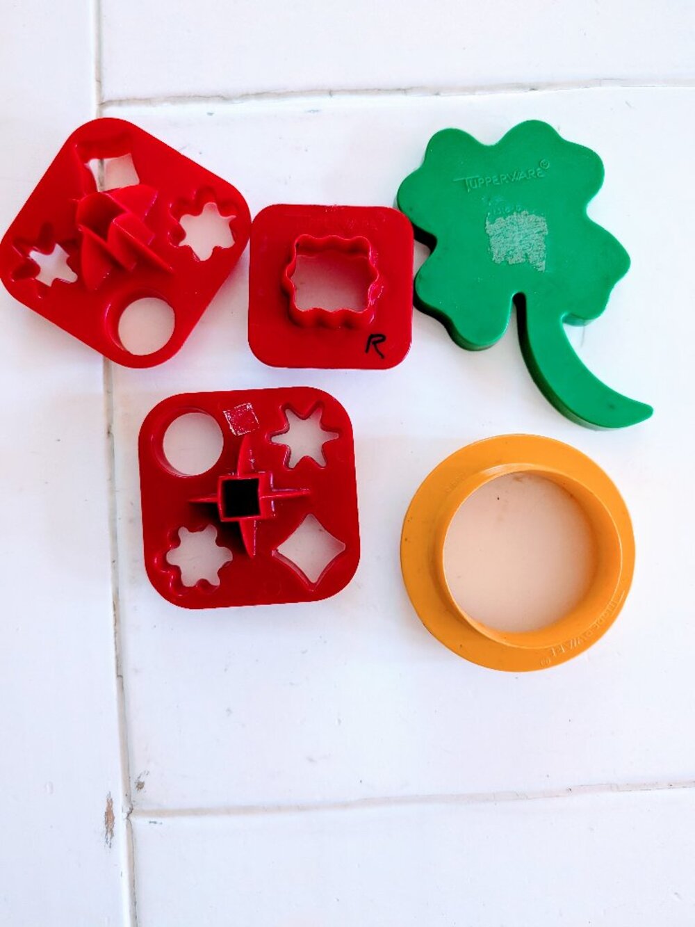 Lot of 5 VTG Tupperware Cookie Cutters Shamrock Red Mini Sets Yellow Biscuit Toy